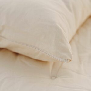 Organic Cotton Pillow Cover - Closeup Showing Zipper